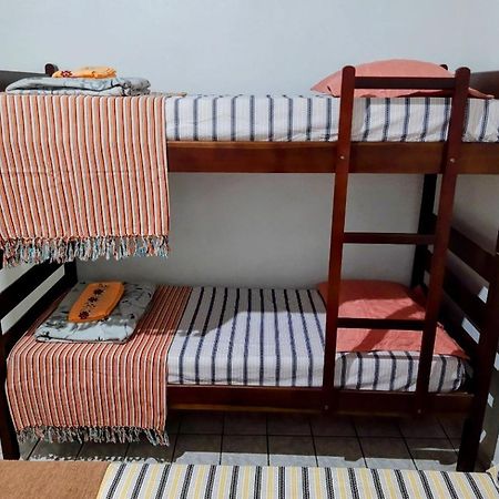 Suite Pe Na Areia- Espaco Independente Na Praia Do Curral Com Localizacao Privilegiada - Simplicidade E Comodidade Com O Por Do Sol Mais Lindo De Ilhabela - Melhor Custo Beneficio Para Ate 4 Pessoas , Na Av Jose Pacheco Do Nascimento Nº 7682 Bagian luar foto